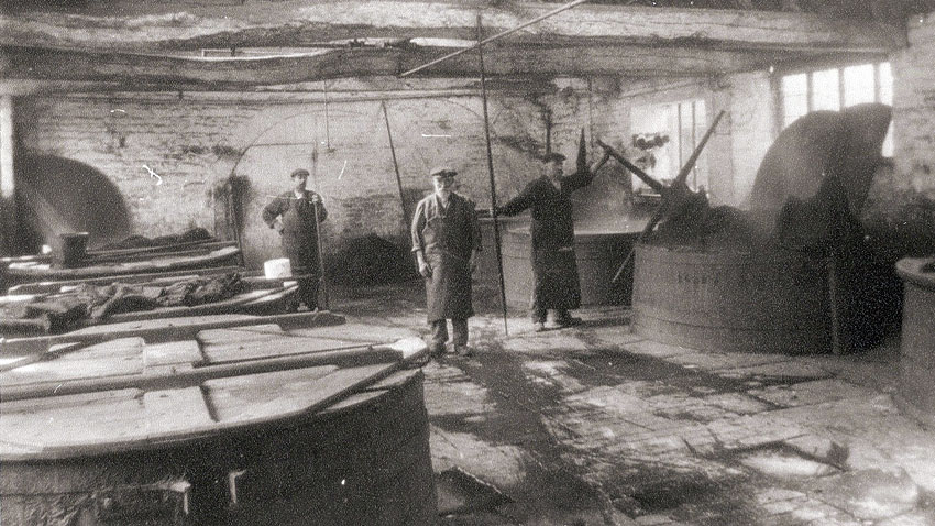 Spring Mill dyehouse in 1912